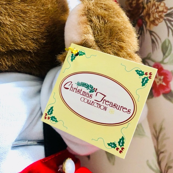 Christmas Treasures Collection Santa Bear - Picture 4 of 6